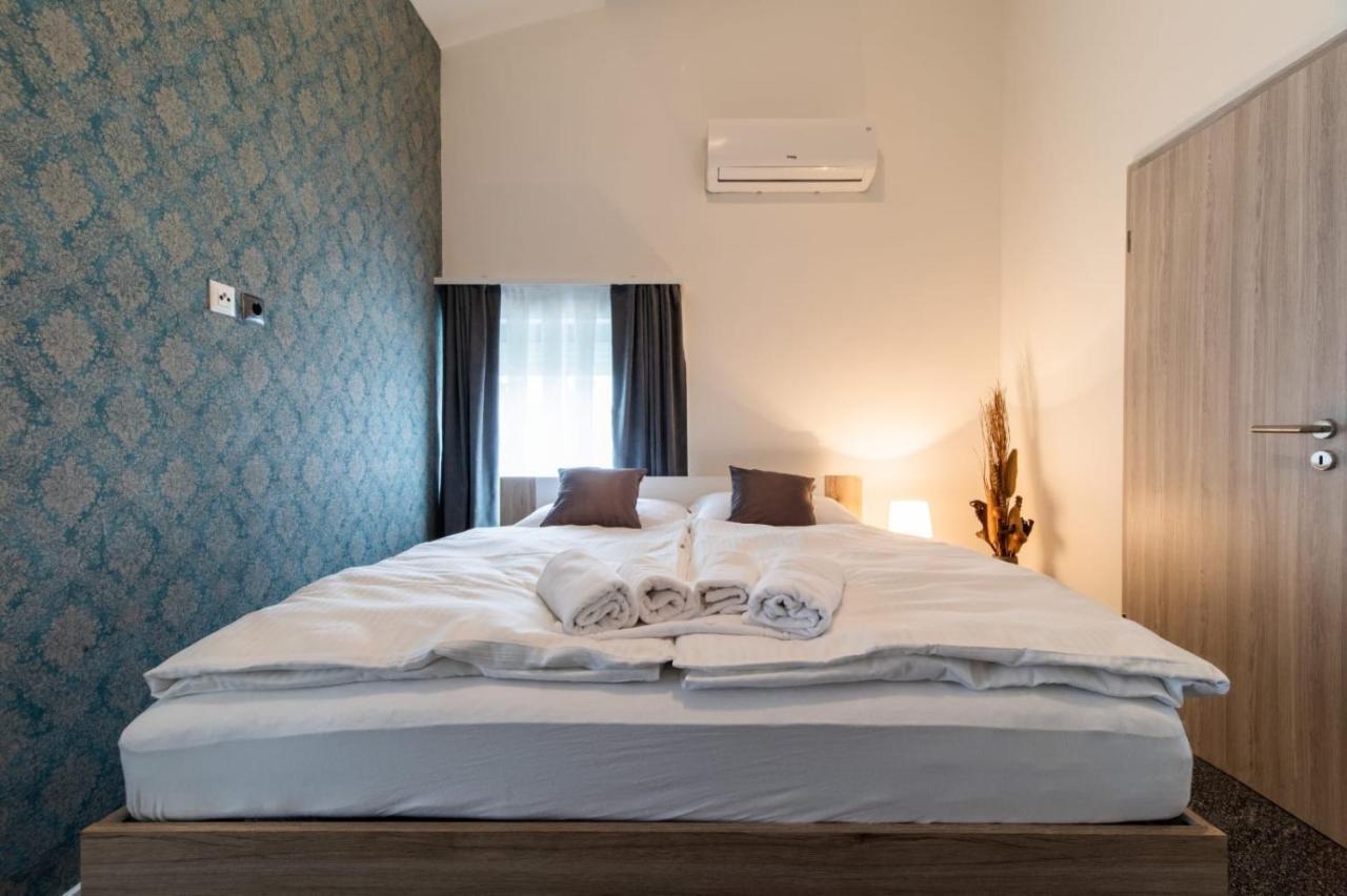 Four Roses Bed & Breakfast Zagreb Eksteriør bilde
